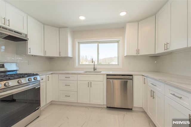 502 Otterhole Road, West Milford, NJ 07480