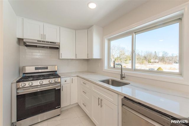 502 Otterhole Road, West Milford, NJ 07480