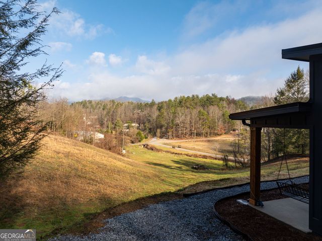 88 Dale Valley Circle, Ellijay, GA 30540