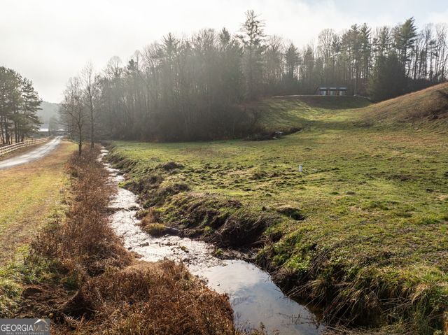 88 Dale Valley Circle, Ellijay, GA 30540