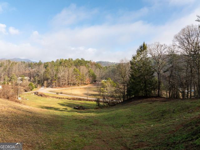 88 Dale Valley Circle, Ellijay, GA 30540