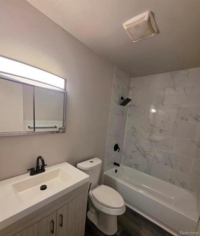 21222 Audrey Avenue, Warren, MI 48091