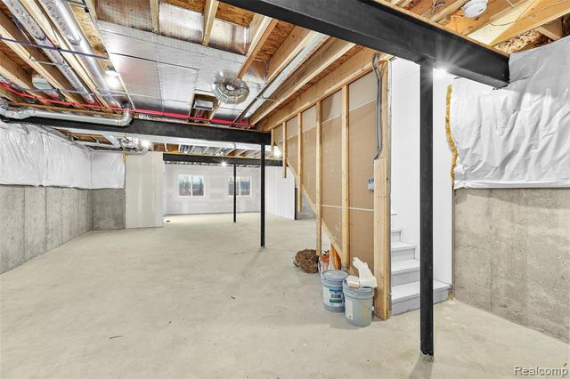 1154 Brendan Bay Drive, Grand Blanc, MI 48439