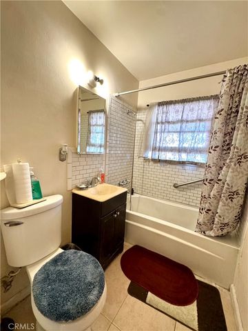 823 E 102nd, Los Angeles, CA 90002