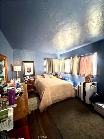 823 E 102nd, Los Angeles, CA 90002