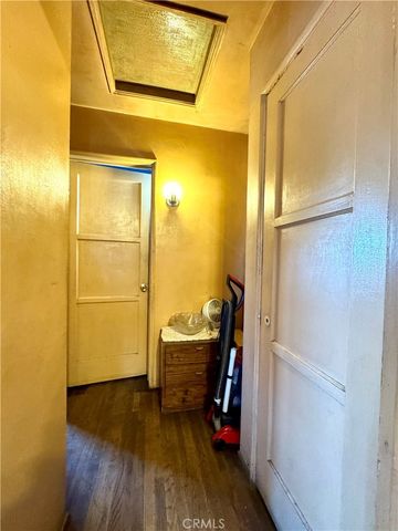 823 E 102nd, Los Angeles, CA 90002