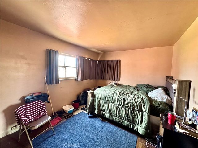 823 E 102nd, Los Angeles, CA 90002