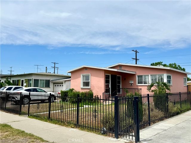 823 E 102nd, Los Angeles, CA 90002