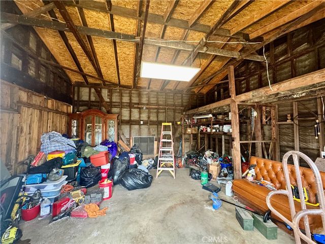 823 E 102nd, Los Angeles, CA 90002