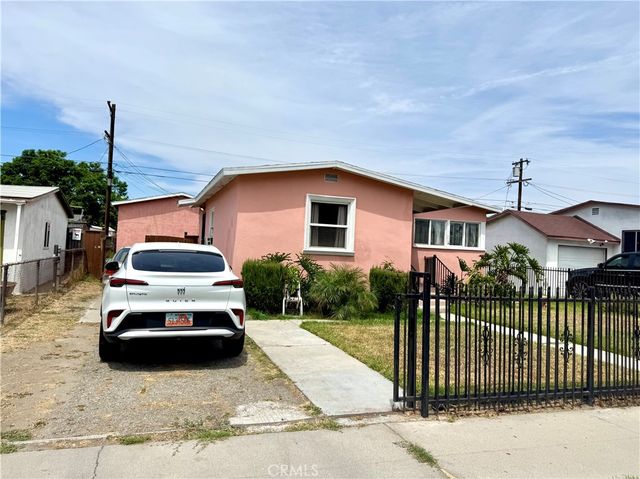 823 E 102nd, Los Angeles, CA 90002