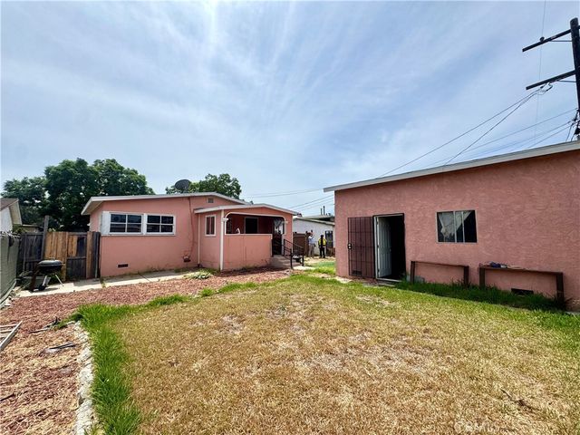 823 E 102nd, Los Angeles, CA 90002