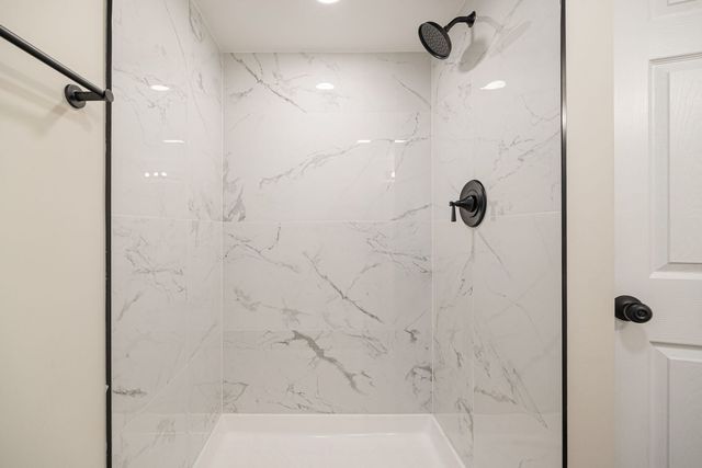 8429 S dante Avenue, Chicago, IL 60619