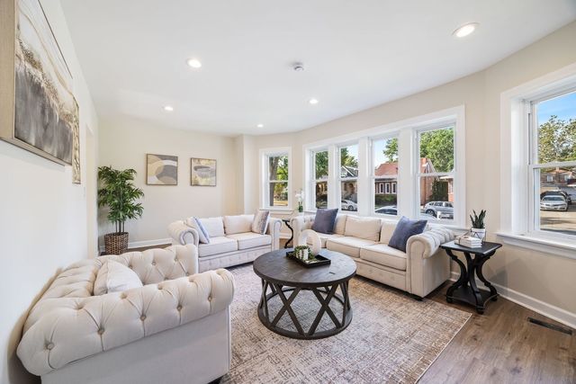 8429 S dante Avenue, Chicago, IL 60619