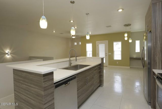 5545 Buckley Drive 6, El Paso, TX 79912