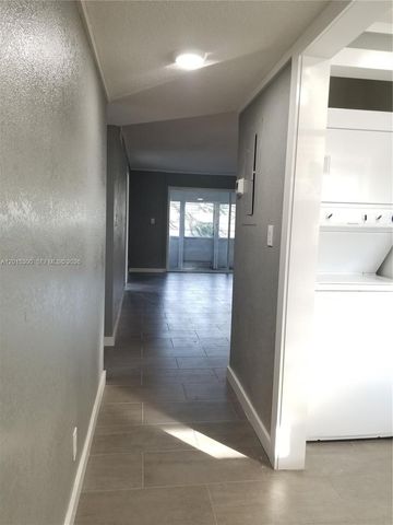 3777 NW 78th Ave 14A, Davie, FL 33024