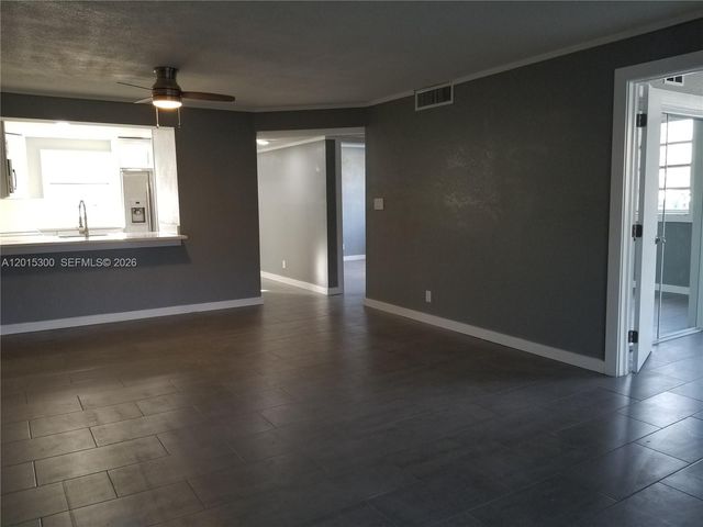 3777 NW 78th Ave 14A, Davie, FL 33024