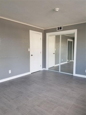 3777 NW 78th Ave 14A, Davie, FL 33024