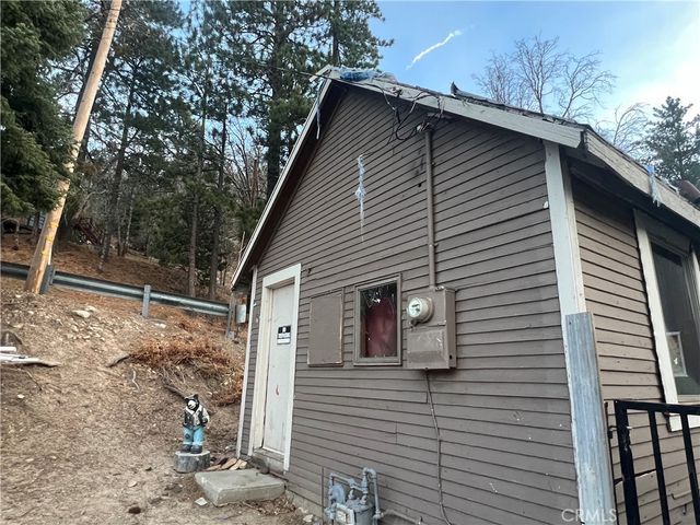 32909 Rim Of The World, Arrowbear, CA 92382