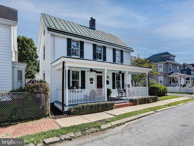 8 CRAWFORD ST, Middletown, DE 19709