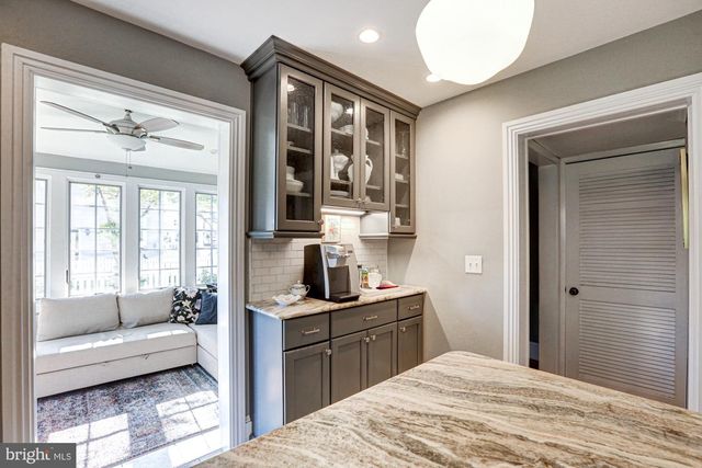 8 CRAWFORD ST, Middletown, DE 19709