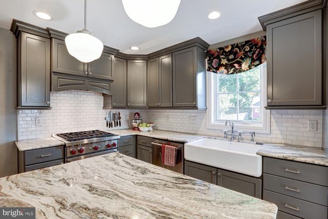 8 CRAWFORD ST, Middletown, DE 19709