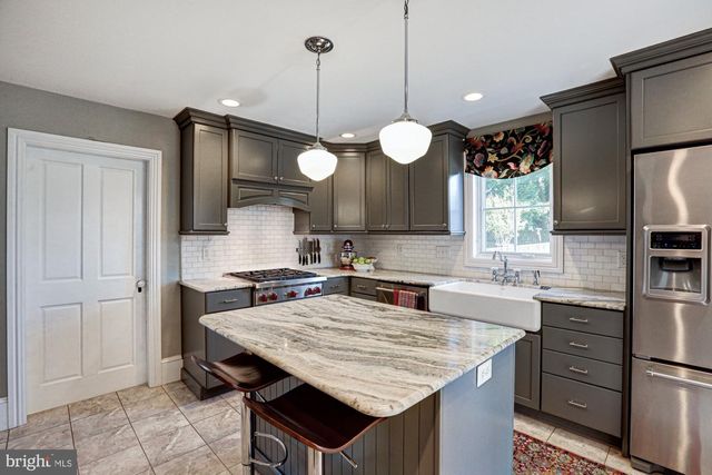 8 CRAWFORD ST, Middletown, DE 19709