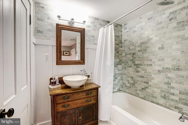 8 CRAWFORD ST, Middletown, DE 19709