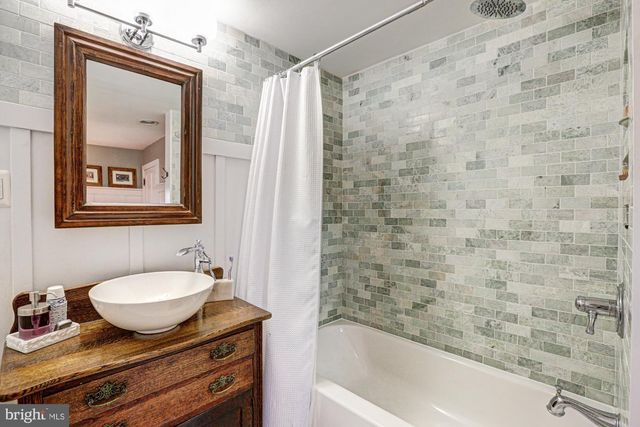 8 CRAWFORD ST, Middletown, DE 19709
