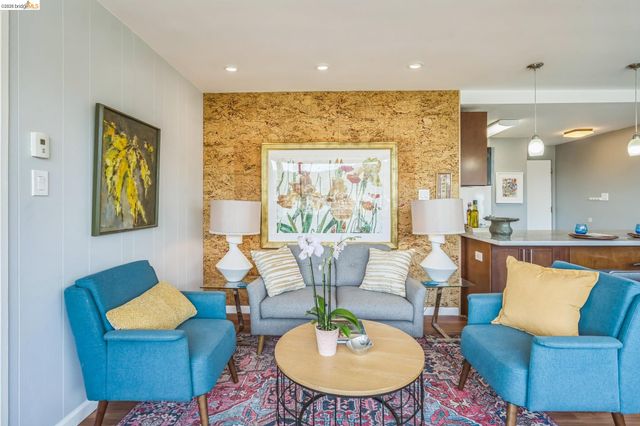 2550 Dana St 2F, Berkeley, CA 94704