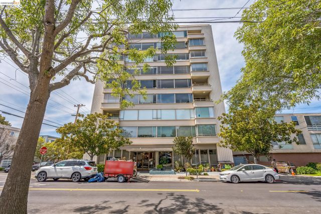 2550 Dana St 2F, Berkeley, CA 94704