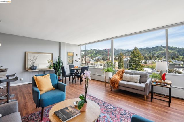 2550 Dana St 2F, Berkeley, CA 94704