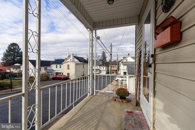 7 MOUNT AIRY AVENUE, Waynesboro, PA 17268