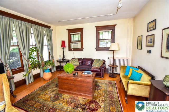 124 East Wayne Avenue, Easton, PA 18042
