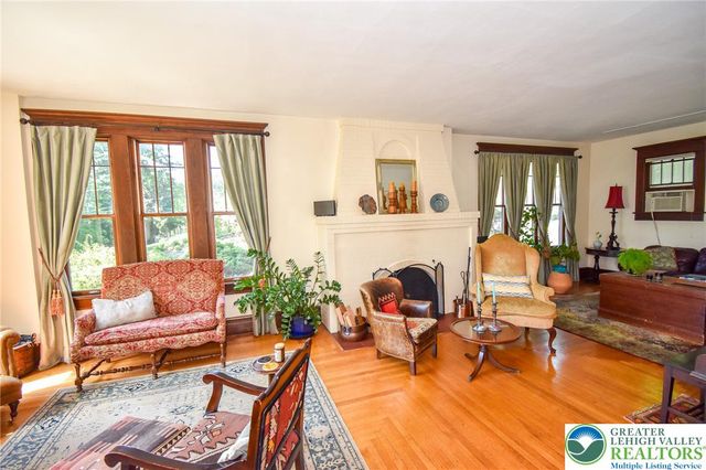 124 East Wayne Avenue, Easton, PA 18042