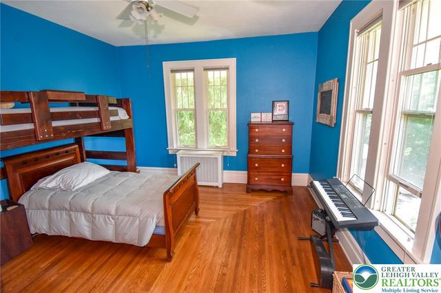 124 East Wayne Avenue, Easton, PA 18042
