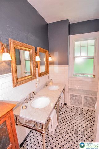 124 East Wayne Avenue, Easton, PA 18042