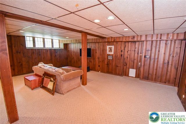124 East Wayne Avenue, Easton, PA 18042