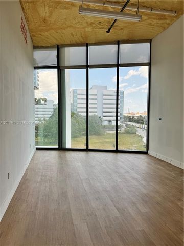 21290 Biscayne Blvd 405, Aventura, FL 33180