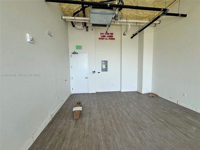 21290 Biscayne Blvd 405, Aventura, FL 33180