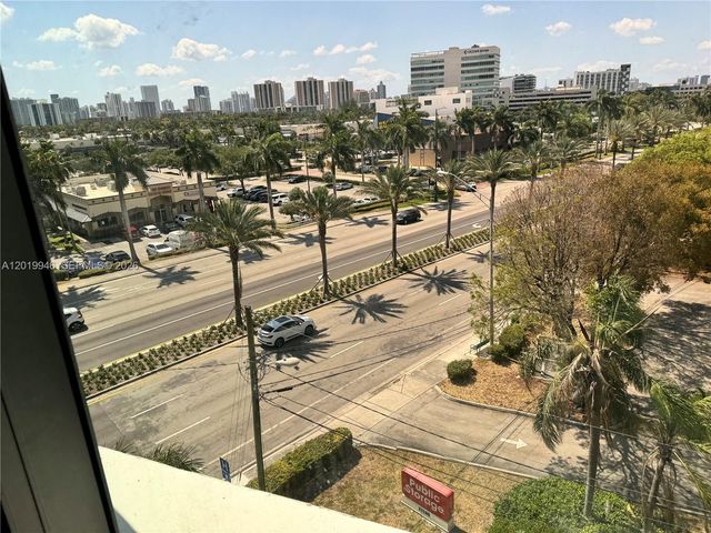 21290 Biscayne Blvd 405, Aventura, FL 33180