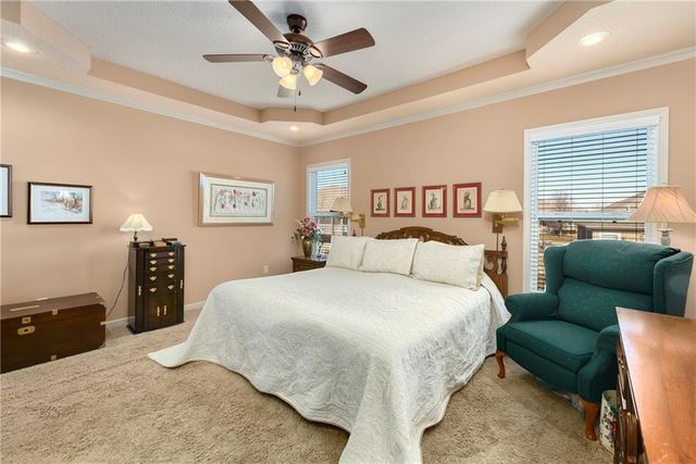 908 SW Olympia Court, Lee's Summit, MO 64082