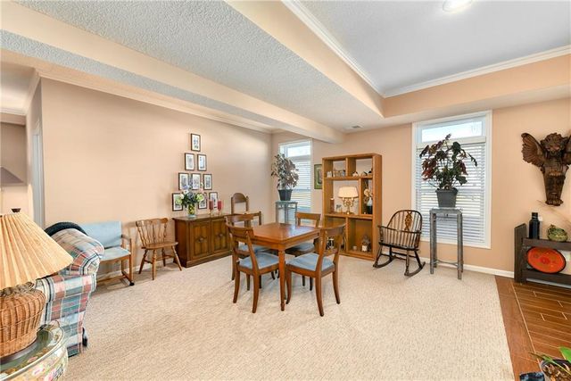 908 SW Olympia Court, Lee's Summit, MO 64082