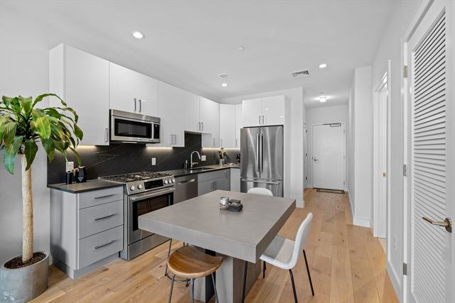 420 W Broadway 503, Boston, MA 02127