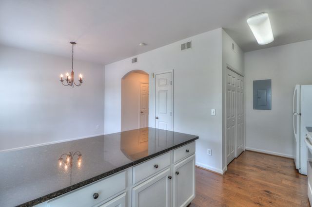 702 Vernon Ave, Nashville, TN 37209