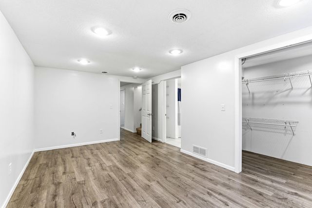 617 E Lincoln Road, New Richmond, WI 54017