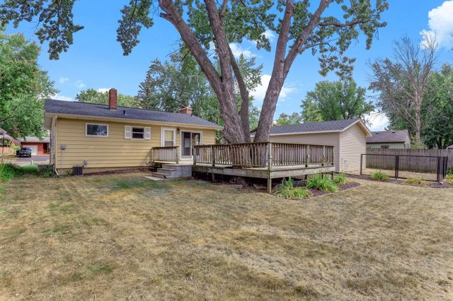 617 E Lincoln Road, New Richmond, WI 54017
