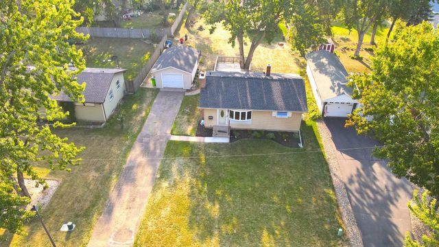 617 E Lincoln Road, New Richmond, WI 54017