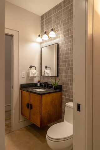 612 W 8th Avenue, Tallahassee, FL 32303