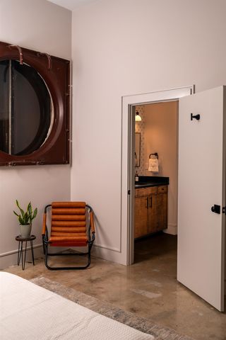 612 W 8th Avenue, Tallahassee, FL 32303