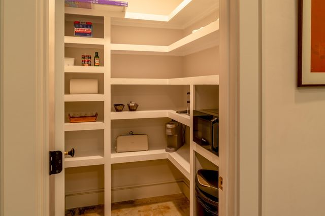 612 W 8th Avenue, Tallahassee, FL 32303